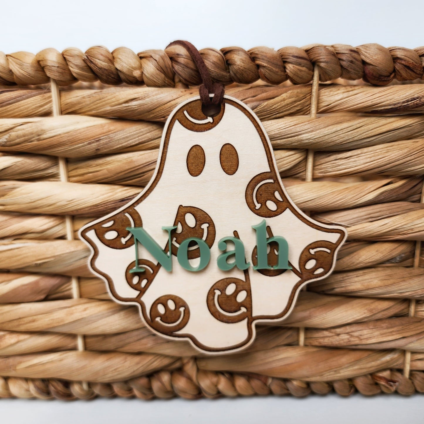 Engraved Pattern Ghost Halloween Tag