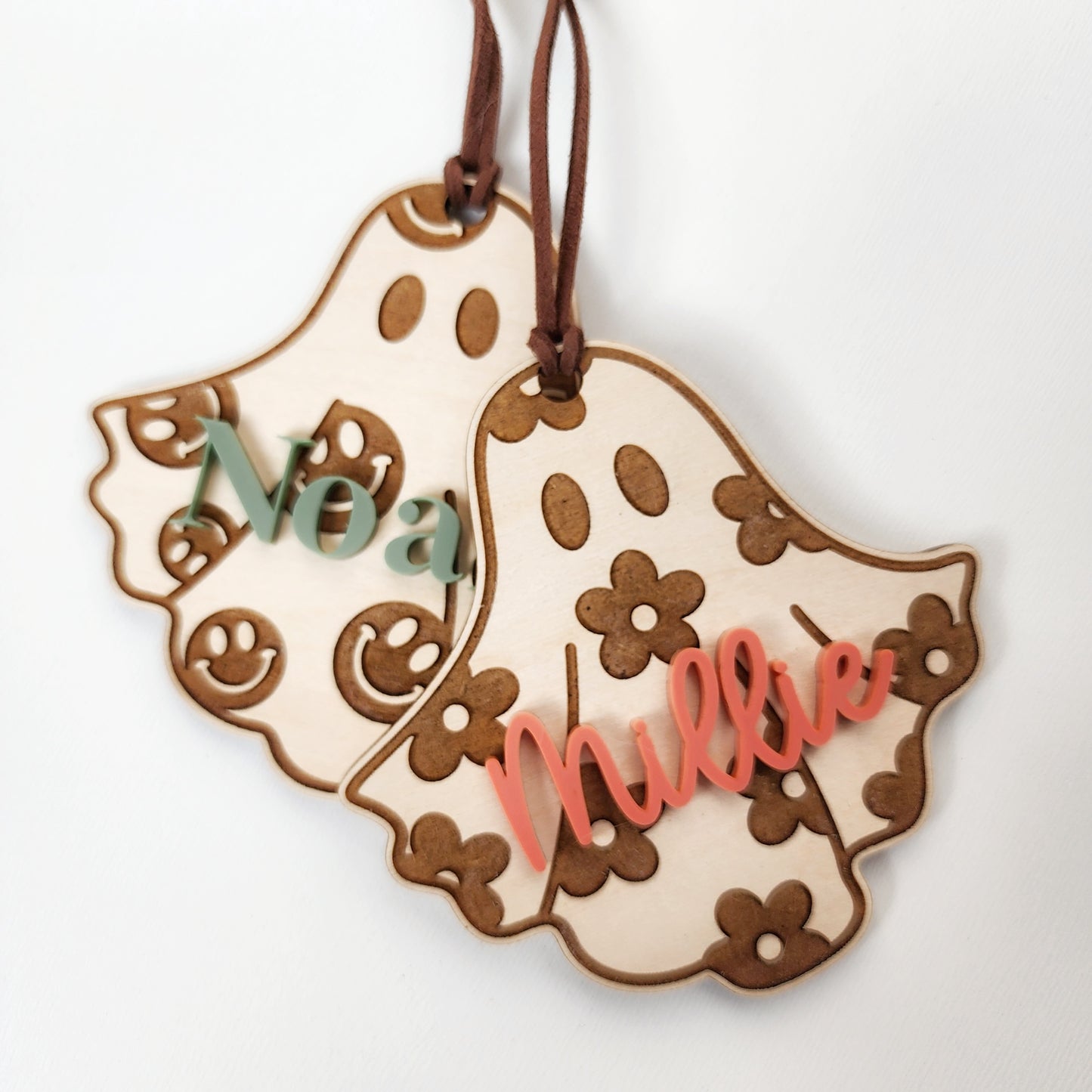 Engraved Pattern Ghost Halloween Tag