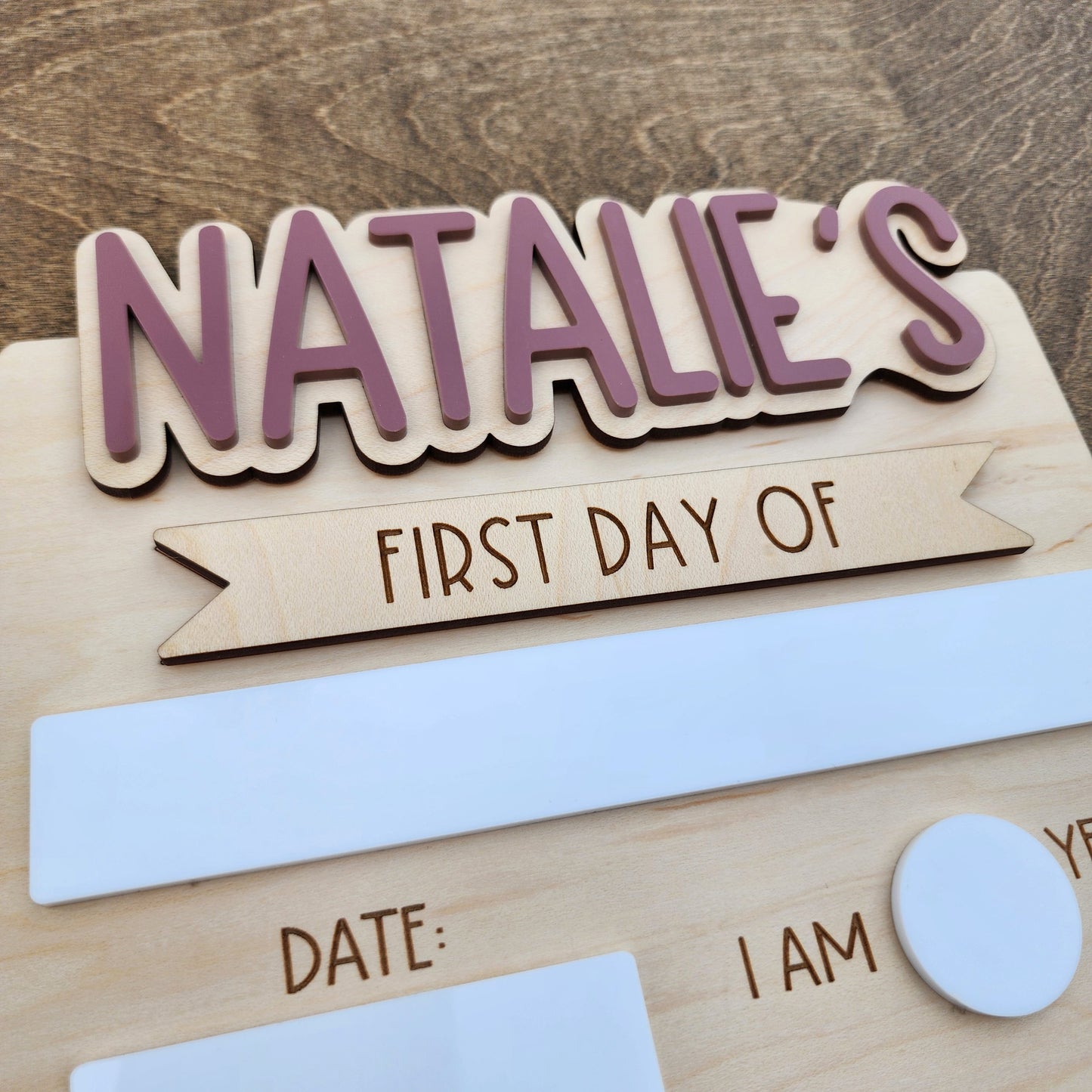 Detailed First/Last Day Sign (Interchangeable Names)