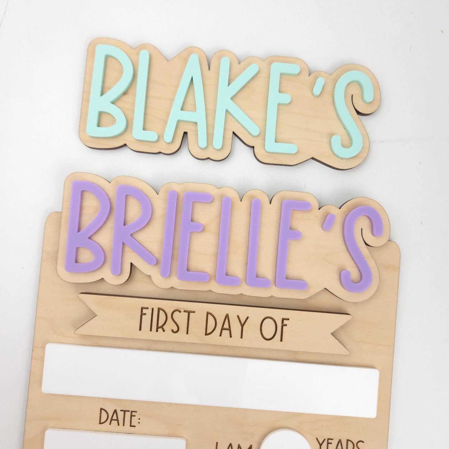 Detailed First/Last Day Sign (Interchangeable Names)