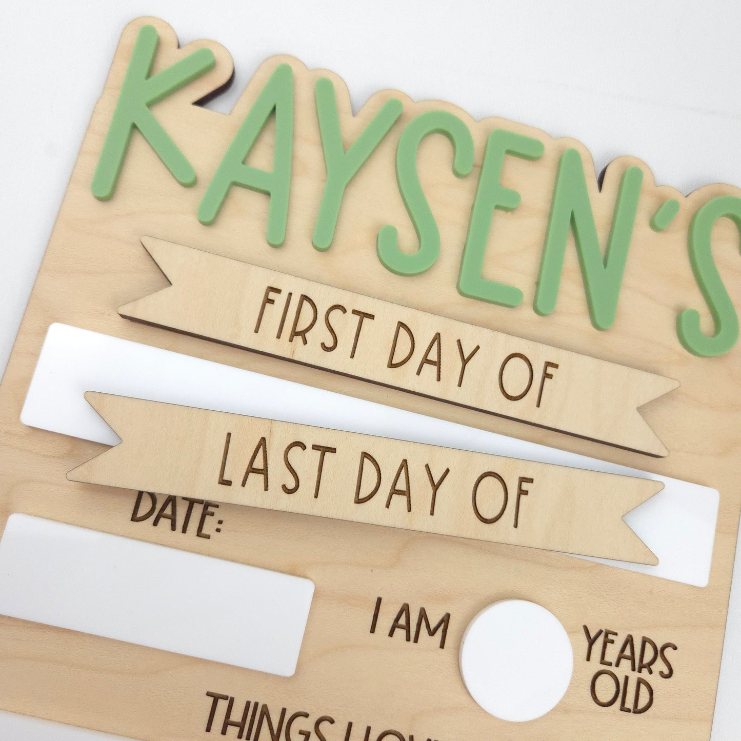 Detailed First/Last Day Sign (Single Name)