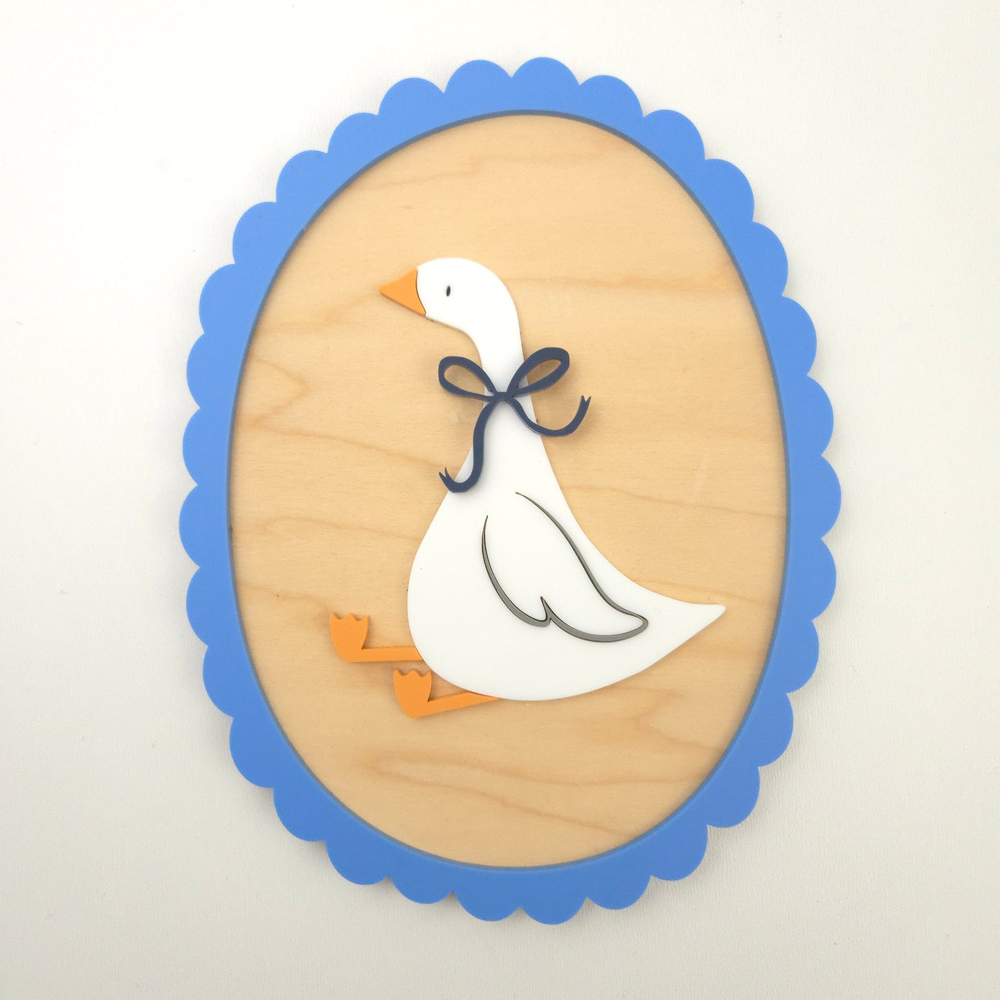 Sitting Goose with Scalloped Frame
